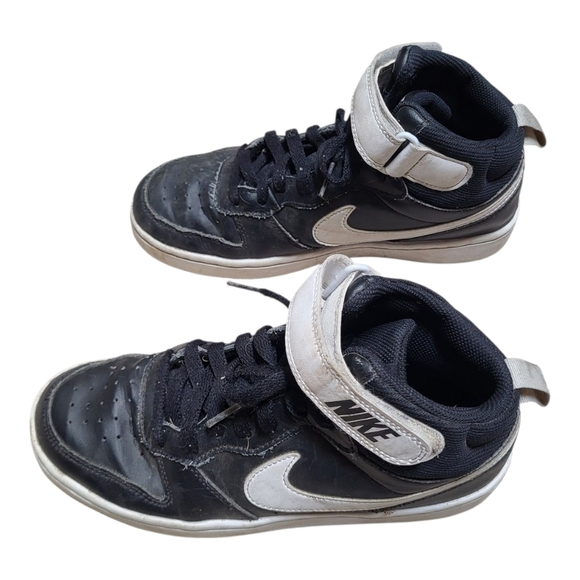 Nike Kids' Court Borough Mid 2 High Top Sneaker Big Kid - Size 5.5Y - Picture 1 of 5